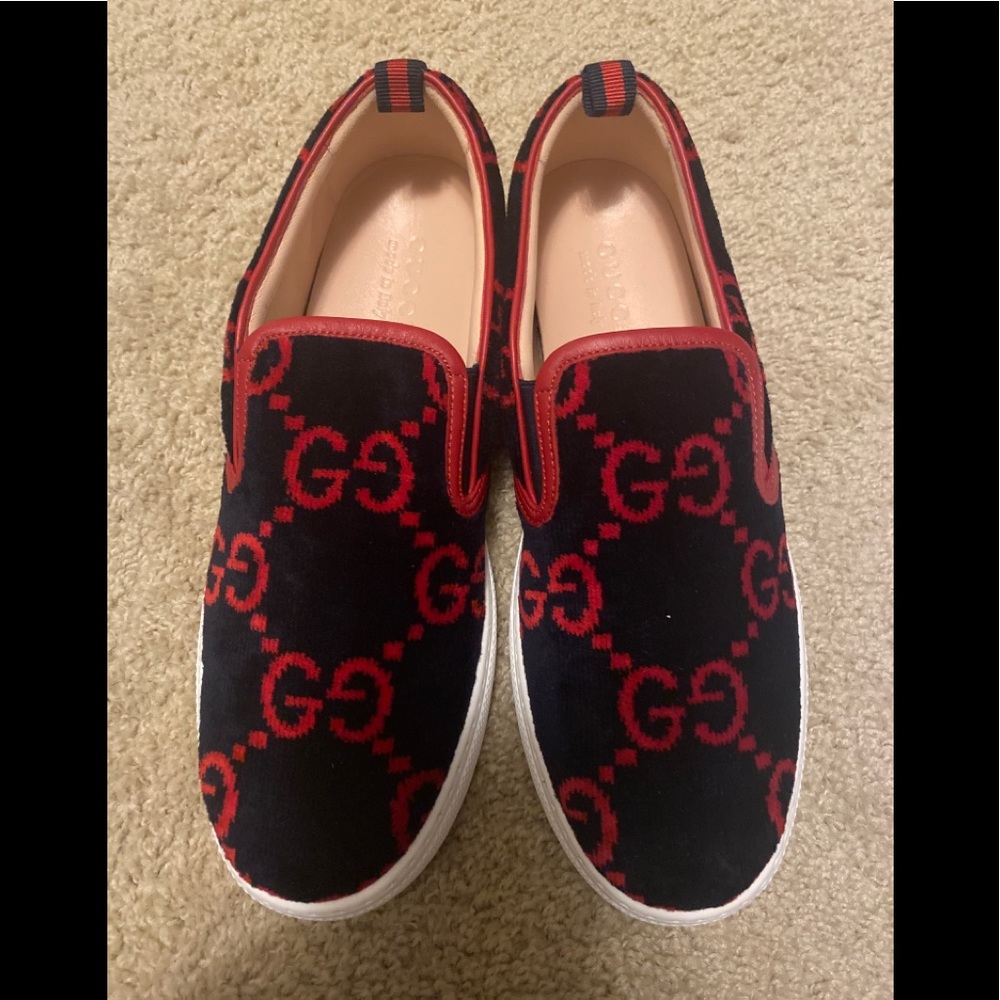 Gucci men velvet gg sponge loafer size 9